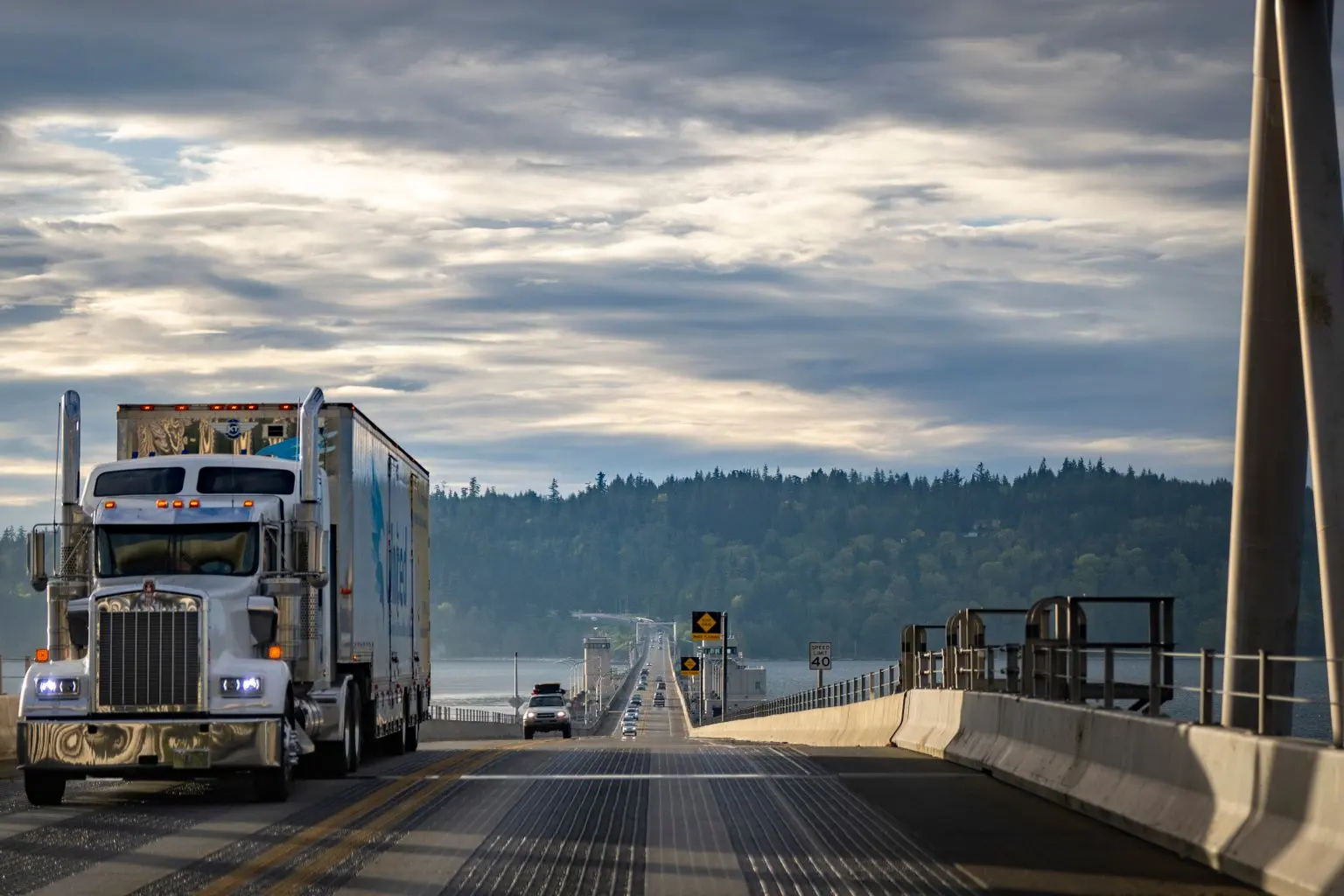 Semi Truck Tire Replacement - Truck Repair Services